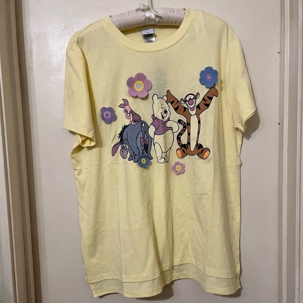 NWT woman’s Winnie the Pooh crochet character tee - Picture 1 of 7